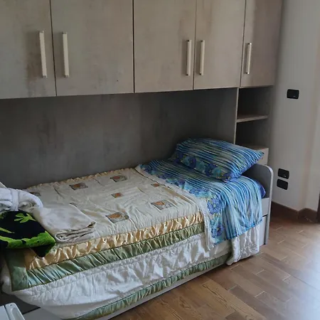 Domus Apartment *